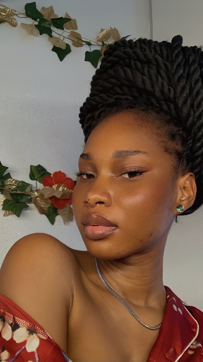 queenabah_'s tweet photo. Avec toi, je suis moi🖤🤎 https://t.co/eGf0K37GEq