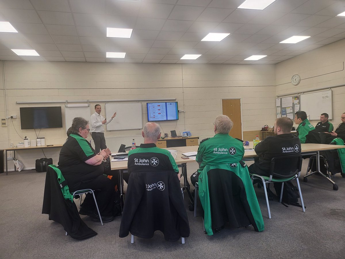 Richard Lee MBE CStJ QAM FIMC FCPara tweet media