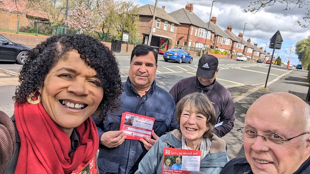 Great to be soaking up the sunshine in #WestFenham with the local @NewcastleLabour team, talking and listening to residents in support of our wonderful, local, councillor candidate @IanTokell #VoteLabour May 2nd - or now if you have a postal vote!