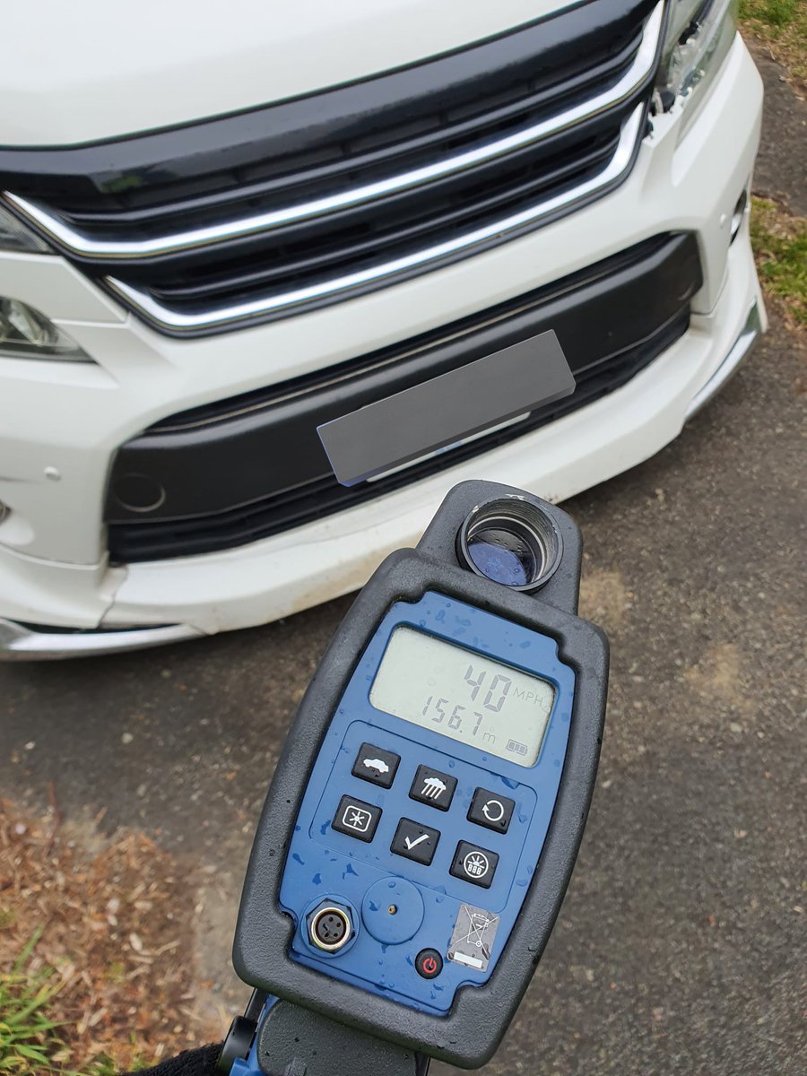 This Vellfire was stopped in Godalming as the driver was speeding. The driver assured the #SPCasualtyReduction officer that his friend had arranged insurance for him to drive on his own vehicle... his friend hadn't. Vehicle seized & driver reported to court.
#Fatal5 #OpFatalFails