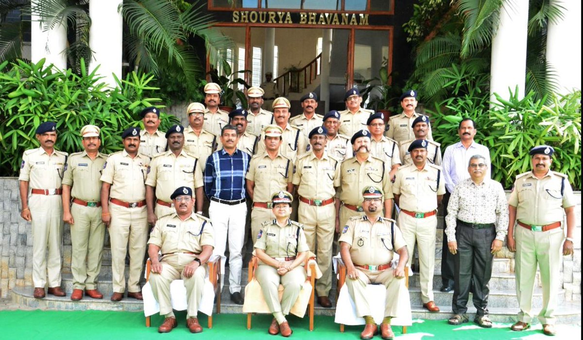 Commandants conference held today with all senior officers of TSSP Battalions of Telangana.... @tsspbnshq @TelanganaCOPs