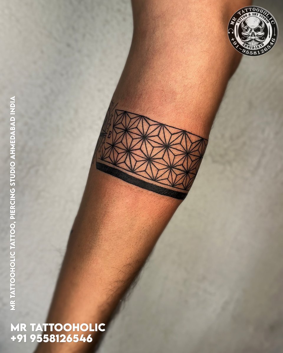 Call:- 9558126546
#armbandtattoo #bandtattoo #bandtattoodesign #compasstattoo #triangletattoo #vikingtattoo #travelingtattoo #geometrictattoo #mrtattooholic #tattoo #tattoos #tattoodesign #tattooideas #tattoostudio #tattooartist #ahmedabad #ahmedabadtattoo #ahmedabadtattoostudio
