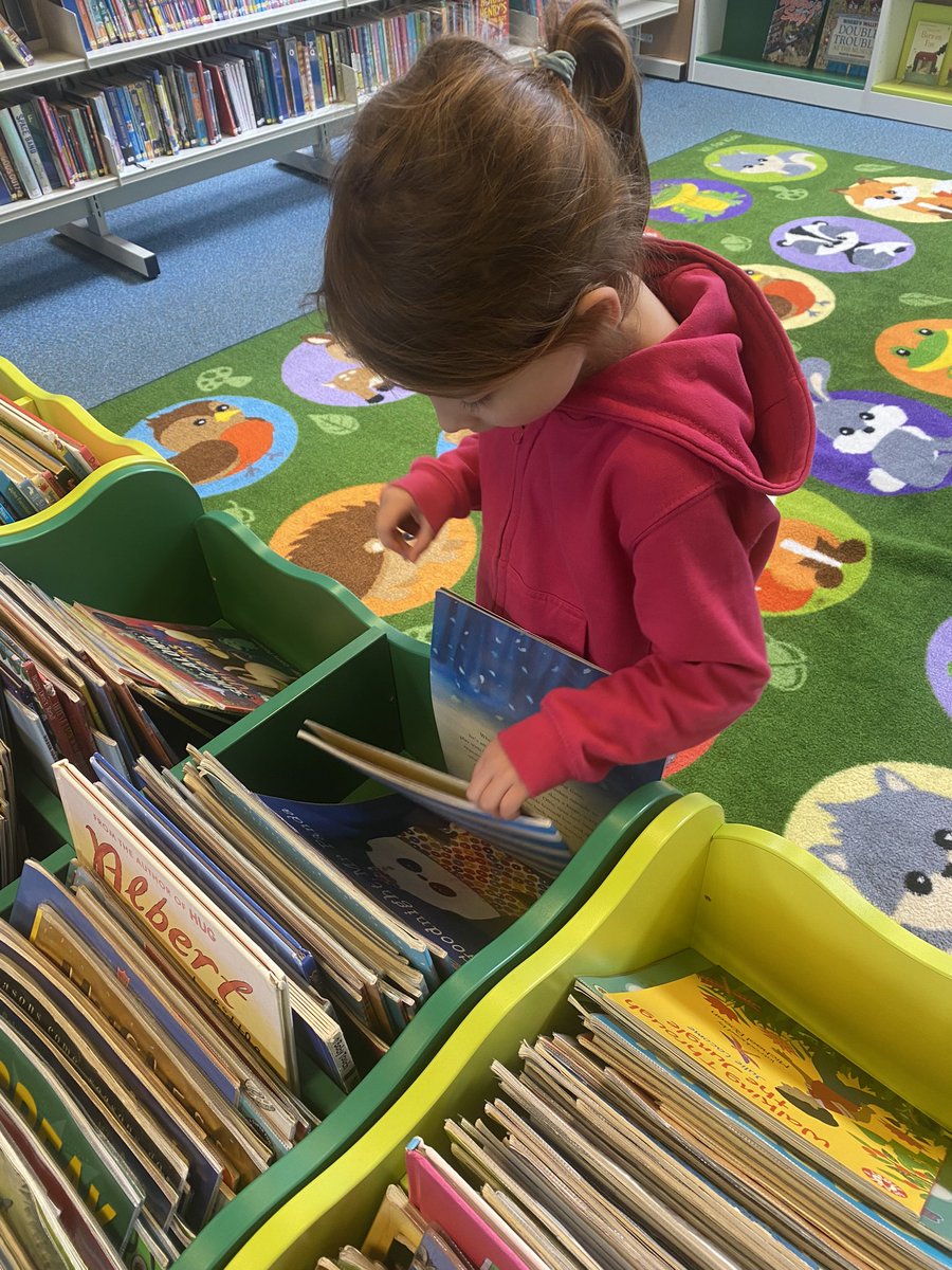 LHSTeamEnglish's tweet photo. Literacy never stops, even at the weekend! This little one loves a Saturday morning trip to the library - got to get ‘em started young! Working her way through the @Booktrust #BookstartBearClub https://t.co/DAI9xyymOV