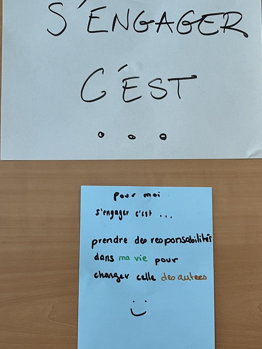IA_DAASEN_78's tweet photo. 1er Forum de l'#engagement initié par 2 élues du #CVL @LeCorbusier67 @villepoissy qui se sont vues remettre ce matin le 1er prix départemental de l'éducation citoyenne par l'Association nationale des Membres de l'Ordre du Mérite. Initiative accompagnée par #DAVL @acversailles https://t.co/ypn16te2A3