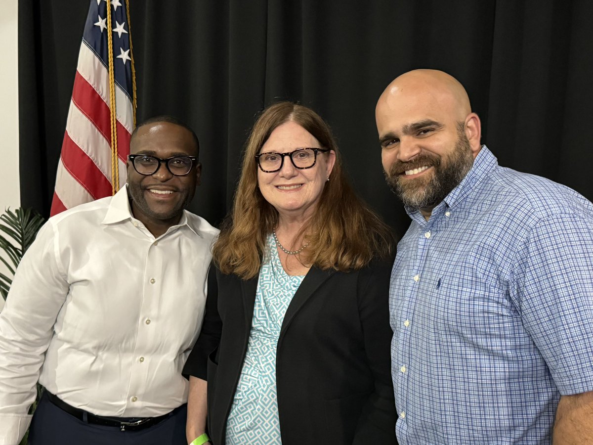 The <a href="/MiamiDadeDems/">Miami-Dade Democrats</a> have elected new leadership that will enable them to hit the ground running in the 2024 election cycle, and two of them are Hispanic!

Congratulations Senator <a href="/ShevrinJones/">Shevrin “Shev” Jones</a>, <a href="/MillieHerrera/">Millie Herrera 🌸 Proud Cuban-American Democrat</a> and <a href="/MarcoForFl/">Marco Reyes</a>. 

You make us proud!

#OrgulloHispano