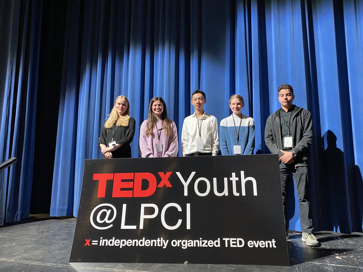 Hats off to this dynamic TEDxYouth@LPCI student Council team!! Your committment to uplifting the voice of the speakers & ensuring the resounding success of the event was truly commendable!! @tdsb @shelleylaskin @LC1_TDSB @TEDx @TEDTalks @LPCIlibrarylife @AHoward_tdsb @TFSS_