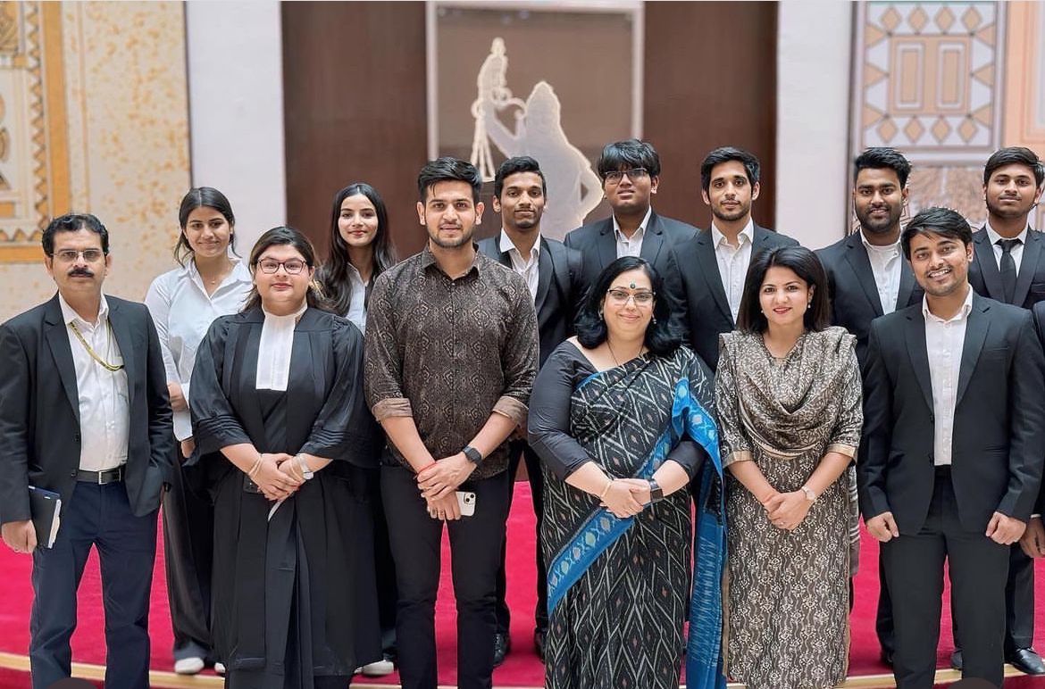 IPF team <a href="/JindalGlobalUNI/">JGU</a> at the Supreme Court of India with the Director for Research at the Supreme Court of India The Registrar (OSD) at the newly digitised Supreme Court Library. Looking forward to forwarding the CJI vision of qualitative legislative research in India.