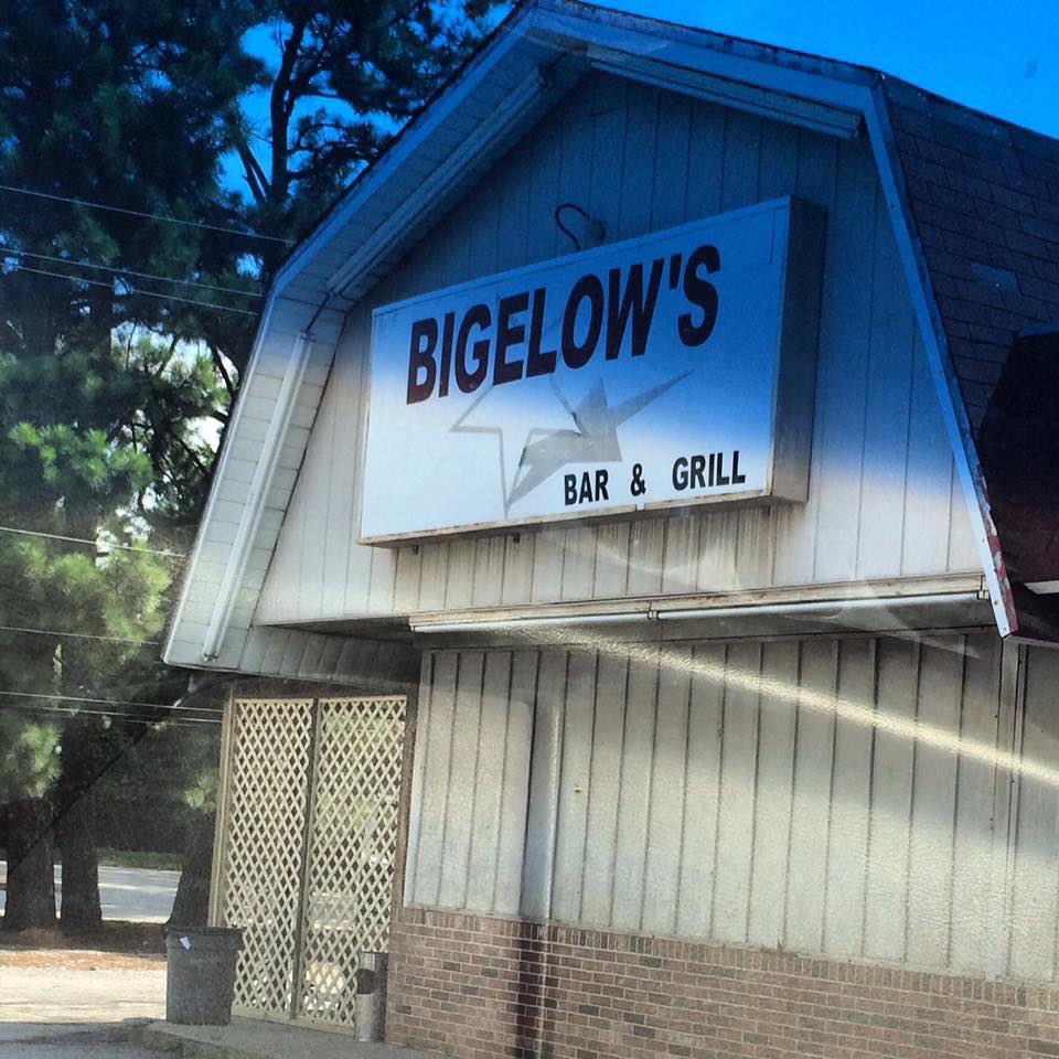 I WILL BE AT BIGELOWS TONIGHT FROM 8PM TILL 2AM !! YALL PULL UP ON ME !!!