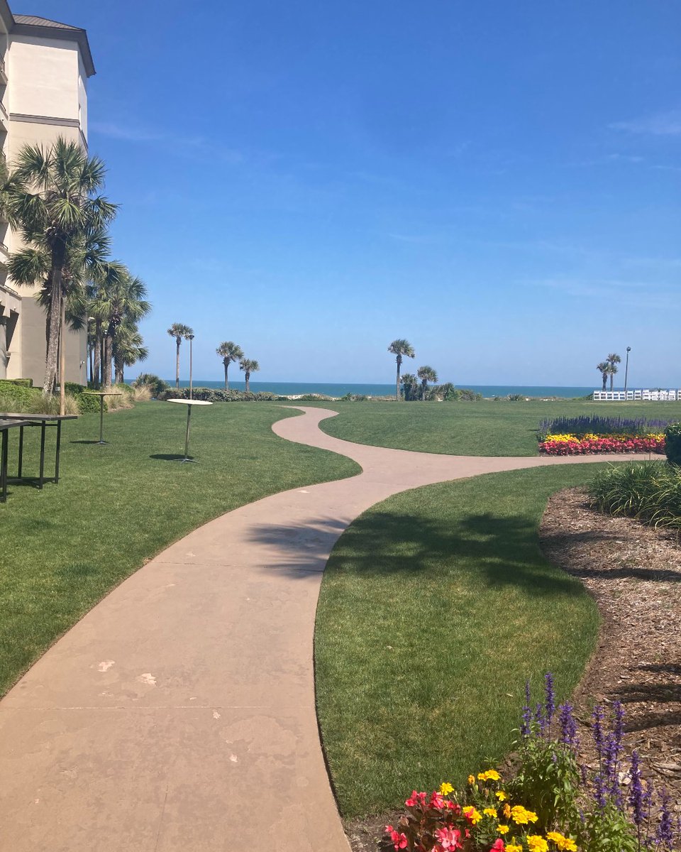 Women in Retail Leadership Circle tweet media