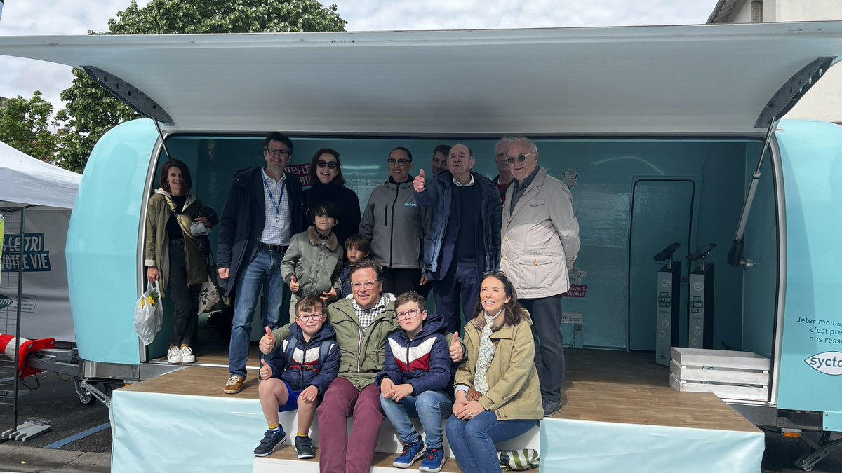 Yves Révillon tweet media