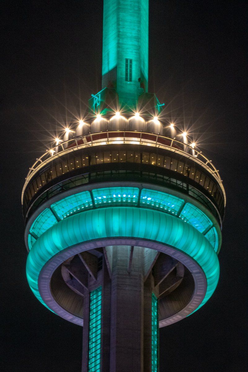 Tonight the #CNTower will be lit teal for Premenstrual Disorder (PMD) Awareness Month / Ce soir, la #TourCN sera illuminée en bleu sarcelle pour le Mois de sensibilisation aux troubles prémenstruels (TPM)