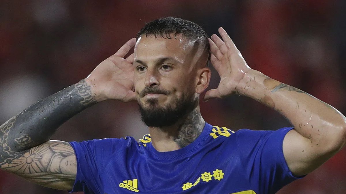 BENEDETTO
--
Este sería el ULTIMO año de Pipa en Boca.
--
No estuvo a la altura los ultimos 2 años. Termina contrato en Diciembre y a pesar que desde Boca le van a ofrecer renovar, la oferta sera mucho menor a su contrato de hoy.
--
Hoy esta relegado, quinto cambio. Su vuelta: