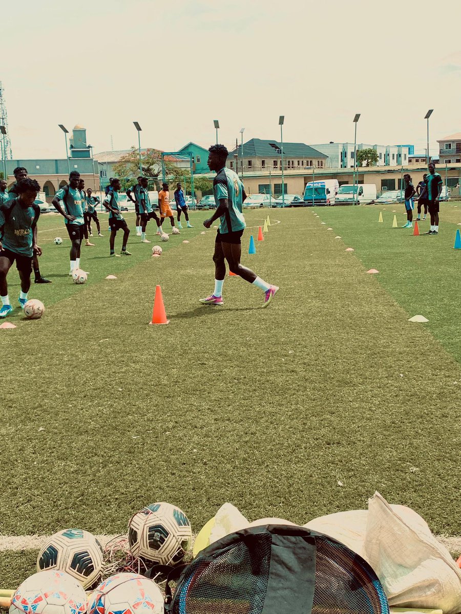 The work never stops, one heart and one mind 💪

#Nonstop⚒️| #HyrajFC🟠⚪️