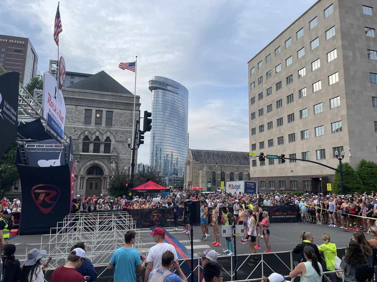 Beautiful weather for the #RnRNashville! If you spot @AlexApple_, cheer him on!