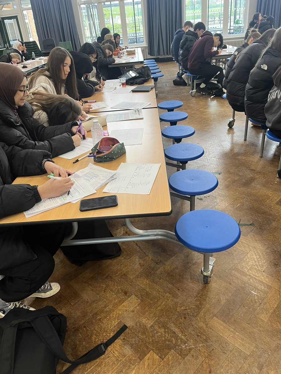 MissLGodfrey's tweet photo. Another Saturday morning spent with our brilliant year 11s working hard on Literature revision! @deFerrersEng @bechalstead83 📄 ✏️ https://t.co/IK2i6Nkj36