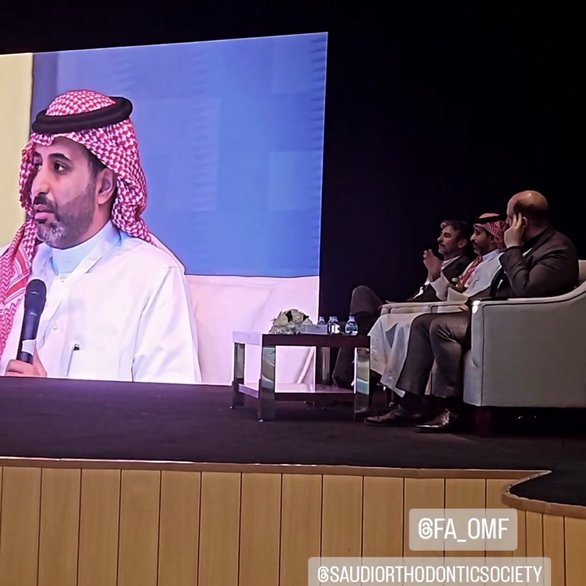 سعدت بلقاء الزملاء وعرض مشاركة العلمية ب #ملتقى_القصيم_الأول_للجراحة_التقويمية 
كل الشكر للمنظمين والحضور والجمعية السعودية <a href="/SaudiOrthodent/">الجمعية السعودية لتقويم الأسنان</a> على حفاوة الاستقبال وكرم الضيافة.