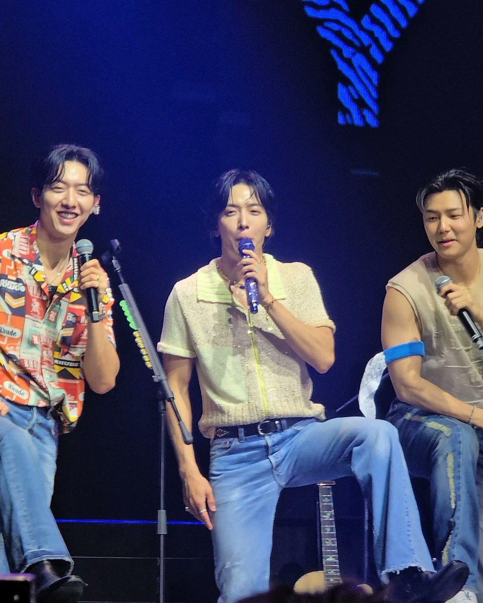 Kita share la sikit gambar band boys😜😜😜

Credit to: Myboice
@jyheffect0622 
@mr_kanggun 
@leejungshin91 

#throwback 
#cnbluentityinkl 
#CNBLUEinKL