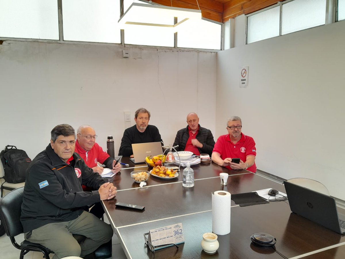 fbvpcba's tweet photo. ⏩Reunión de Mesa Ejecutiva Federativa 👨🏻‍🚒👩🏻‍🚒 🔶Presentación de ☑️Informes Académicos y ☑️Avances de Proyectos
⏩La info en 👇🏻
https://t.co/ezMnxXSwj2 https://t.co/IkeDicmjCC