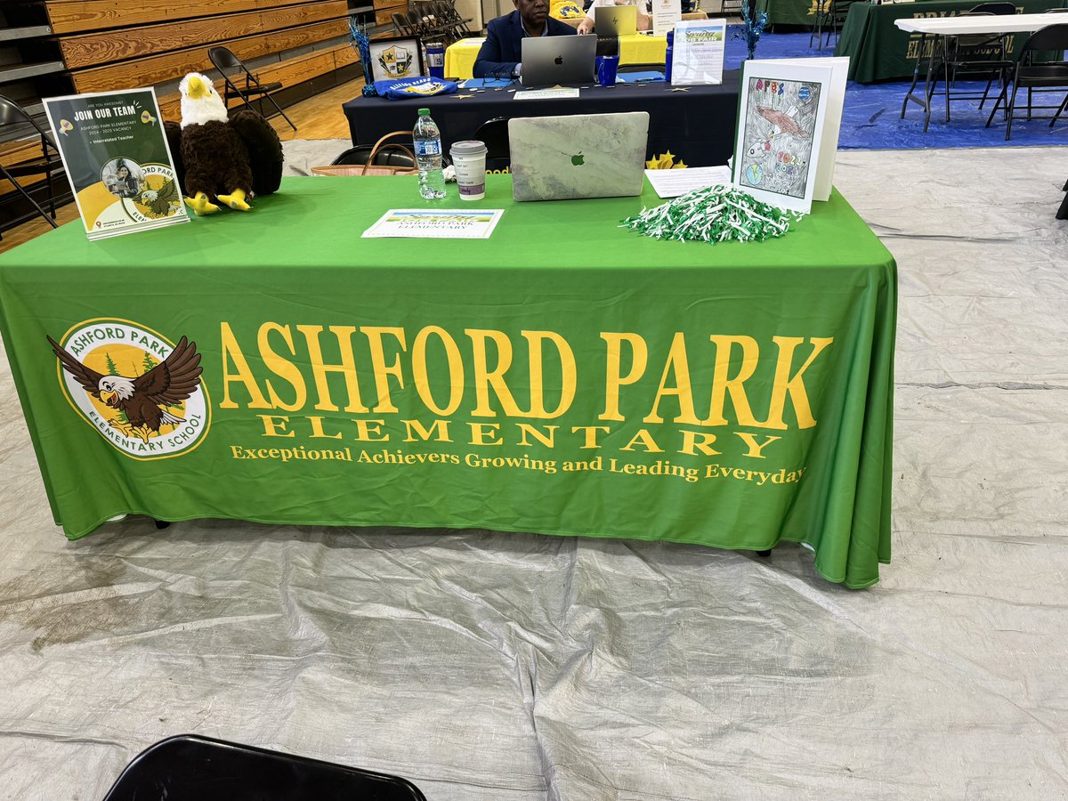 Having a blast representing our amazing school at the @DeKalbSchools job fair today! 🌟 Excited to connect with the dynamic principals of @JohnLewisES and @MESMustangPride who share our passion for shaping young minds. #AreaILeaders #WatchUsSoar @DCSDRegion1 @COSDeKalbCounty