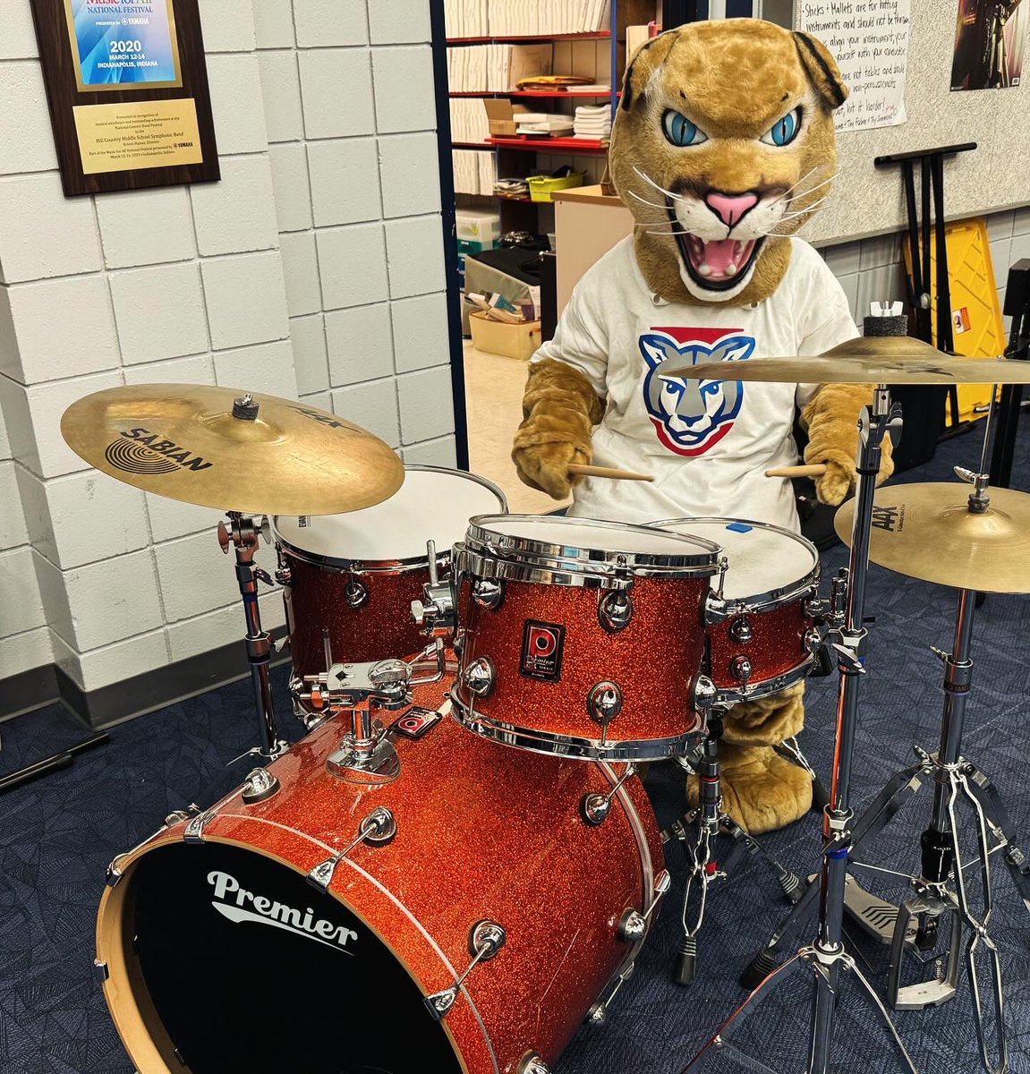 Hill Country Middle School tweet media