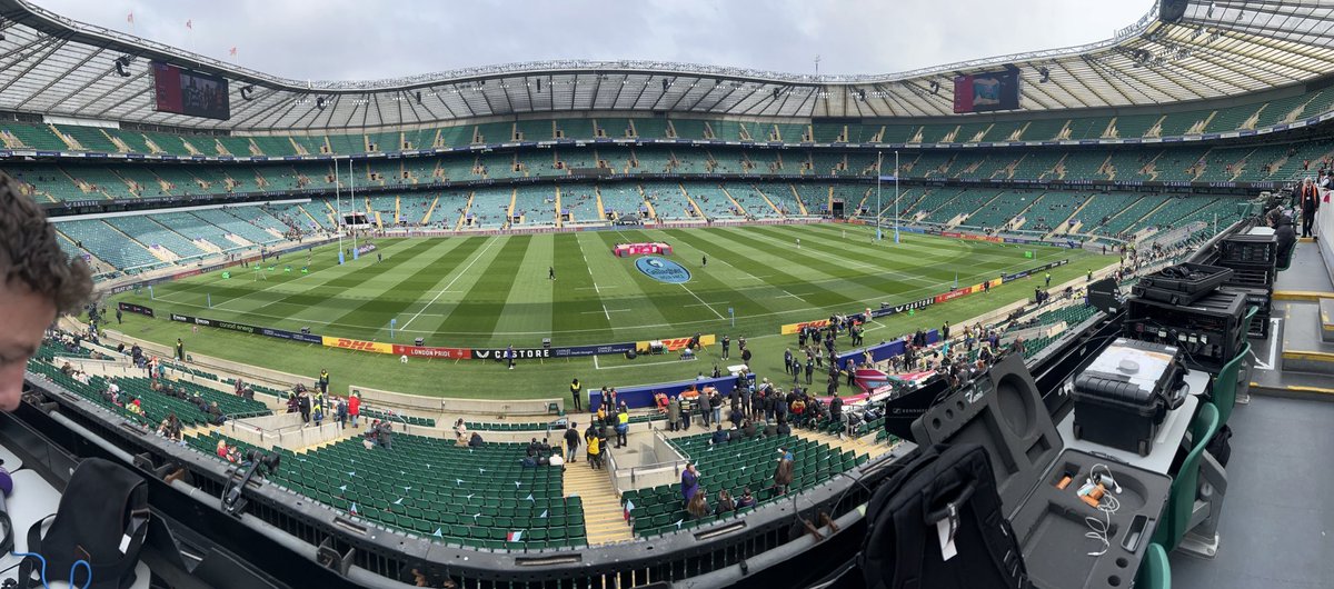 Today’s vantage point for commentary. Live on air @BBCSportNhants with @GrahamMcKechnie @JakeSharpeBBC @Harlequins v @SaintsRugby 3.05pm ko.