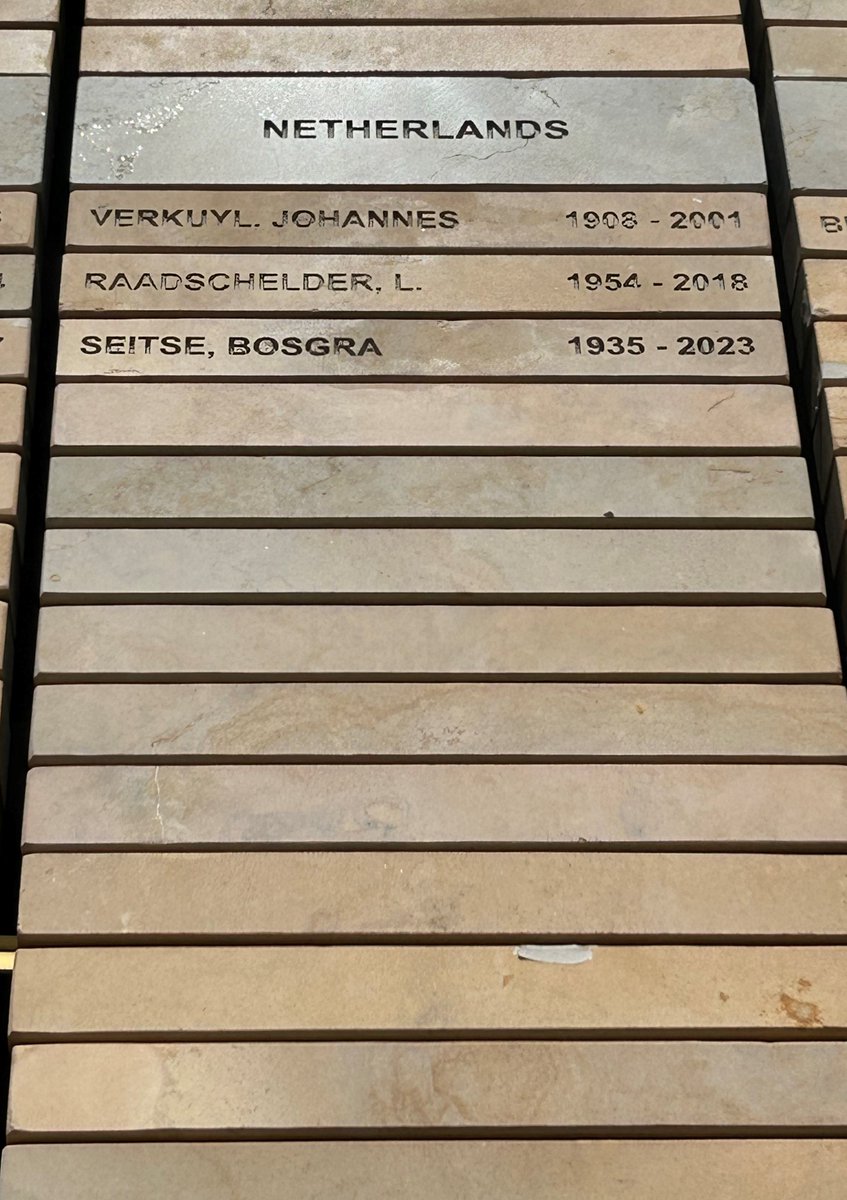 Happy Freedom Day South Africa! As the country marks 30 years of democracy, we reflect on the Netherlands and SA’s long history together. We're proud that the names of Dutch people sit alongside names of SA anti-apartheid stalwarts on Freedom Park's “Wall of Names”. #CoCreateSANL