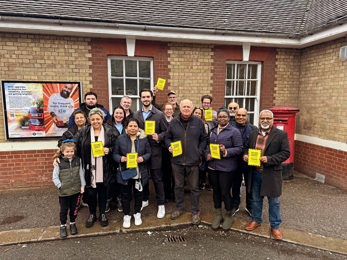 Out in #highamspark supporting our brilliant London Mayoral candidate @Councillorsuzie this morning. Thank you to everyone who helped today. Londoners deserve a Mayor who will listen to them, a vote for Susan Hall will see the #ULEZ expansion scrapped along with any plans for…