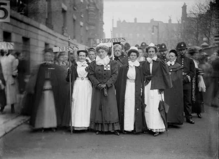 #OTD: Nurses and Midwives in the Pageant of Women's Trades and Professions, 27th April 1909. The Pageant was organised as part of the International Woman Suffrage Conference that took place at the Royal Albert Hall, London, between 26th and 27th April 1909.
