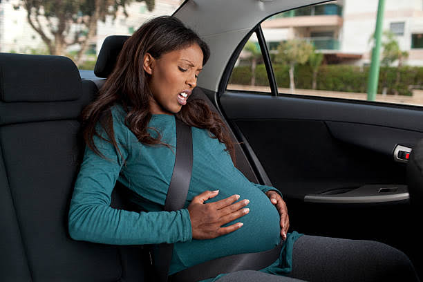 Kev_212's tweet photo. @Manusreborn_ SA pot holes will have your girl knocked up! https://t.co/IW6ixVniJg