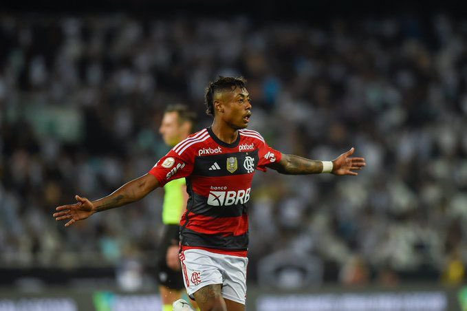 😌 INVICTO CONTRA OS RIVAIS HÁ 12 JOGOS! Flamengo já acumula uma sequência de 12 jogos sem perder para os rivais do Rio: duas vitórias sobre o Botafogo; três vitórias e quatro empates com o Fluminense; e duas vitórias e um empate contra o Vasco. A última derrota aconteceu em 30…