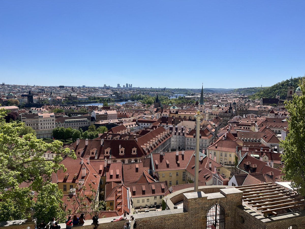 Prag ist eine so unfassbar schöne Stadt. (Was allerdings auch Millionen andere Tourist·innen wissen…)