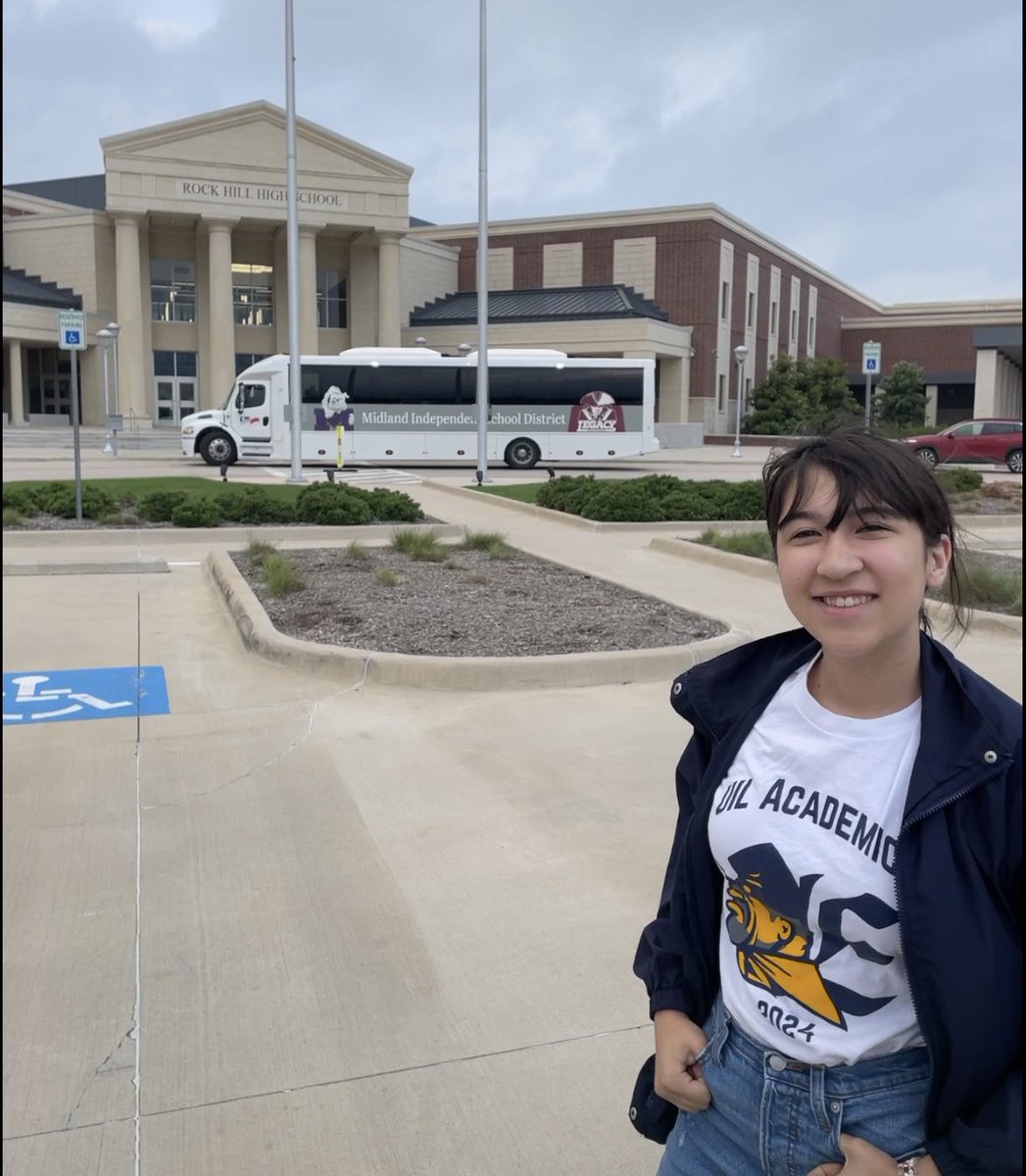 Ready to compete in @uiltexas Academics Regionals with 20 of her Eastwood HS teammates! 💙💛 Proud, proud, proud of this girl, the things she’s accomplished and the person she is inside and out! ❤️ #EastwoodLegacyContinues