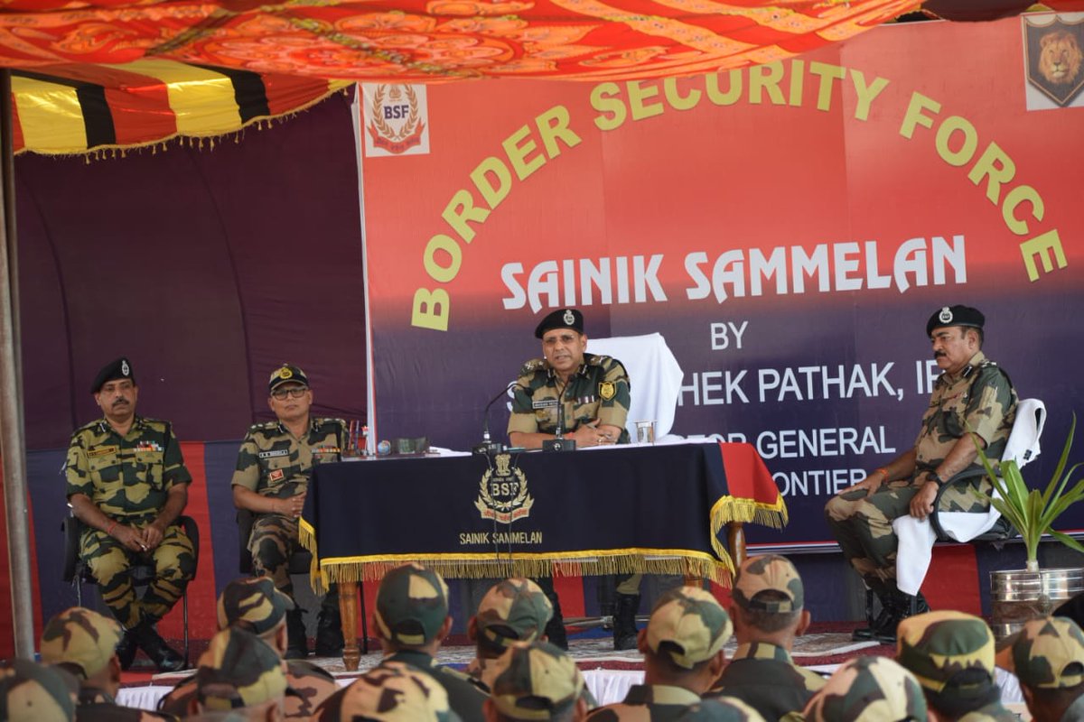 BSF_Gujarat's tweet photo. Sh. Abhishek Pathak IPS, IG BSF Gujarat Frontier visited Unit Headquarters and forward areas under #Barmer Sector from 25 Apr '24 to 27 Apr '24. He was briefed by local commanders on the present security situation along IB, reviewed the operational preparedness of units and the progress of ongoing construction activities. IG BSF also presided over a  Sainik Sammelan, complimented troops for their steadfast commitment towards duty and exhorted everyone to always remain alert to deal with any operational challenges.

#JaiHind 
#FirstLineofDefence 
#BSF