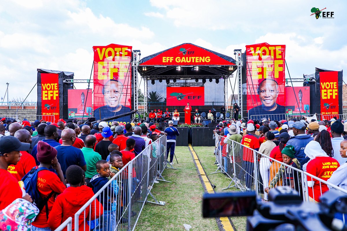 [IN PICTURES]: President @Julius_S_Malema at the #EFFFreedomDayRally in Alexandra Township. 2024 must be what 1994 should have been, and as we vote in our numbers on the 29th of May, we should vote for land and jobs, and vote to stop loadshedding.