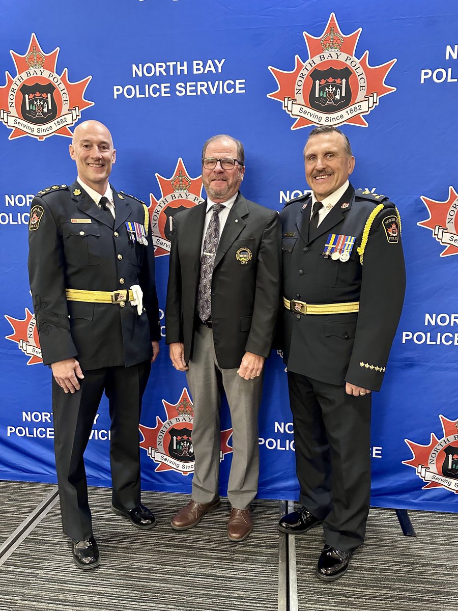 Honoured today to represent the @OACPOfficial at the Change of Command ceremony in North Bay. Congrats on your retirement Chief Scott Todd & welcome back Chief Daryl Longworth. 2 of my favourite Chiefs, great friends & fantastic Police Leaders ⁦@NorthBayPolice⁩