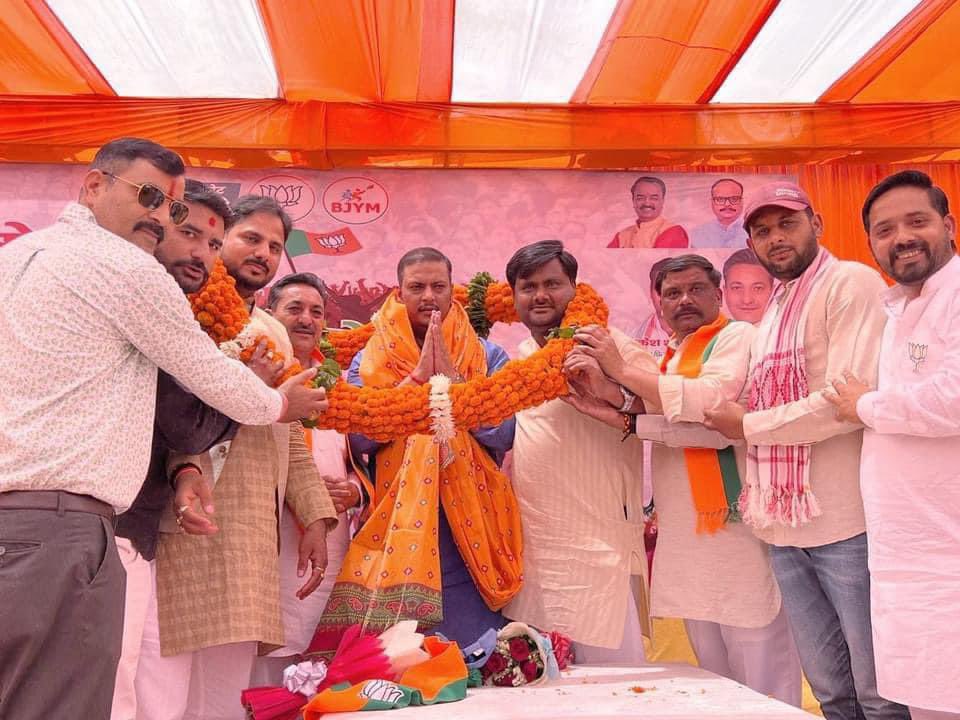 devendrabhaibjp's tweet photo. फ़िरोज़ाबाद लोकसभा युवा सम्मेलन संपन्न…
मुख्य अतिथि माननीय प्रदेश अध्यक्ष प्रांशुदत्त द्विवेदी जी उपस्थित रहें…
@idharampalsingh @Bhupendraupbjp https://t.co/5azHusZVPv