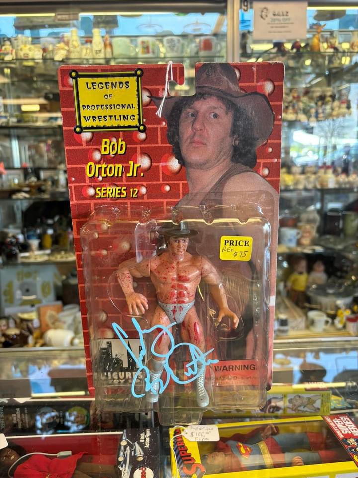 RefLarryPeace's tweet photo. SPRING EXTRAVAGANZA DAY 4! (4/27) continues at Mother Tucker's Antiques & Collectibles
We’re open 9am-8pm today
566 N. Reading Rd, Ephrata, PA
#reflarryswc #mothertuckersantiques #SpringExtravaganza https://t.co/oXnzI28XpK