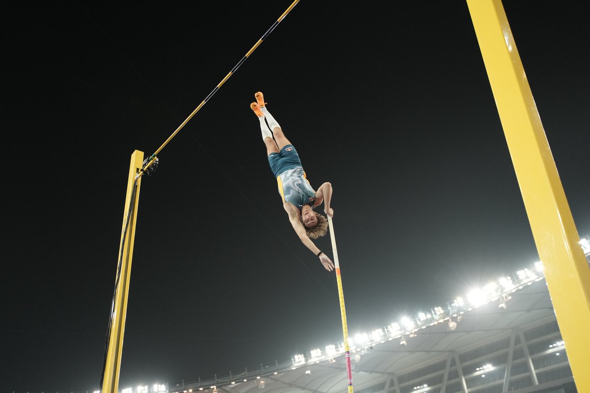 'There's always a little bit of a crash after a world record performance, but I still felt good.' @mondohoss600 had to settle for 6.00m and a win at #SuzhouDL 🇨🇳 #DiamondLeague 📷 @matthewquine