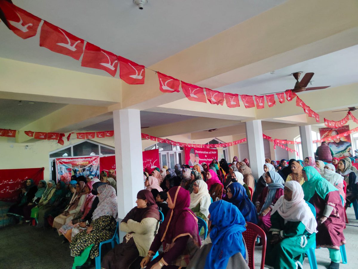 Today, a Women's Wing Convention was held at Budgam, presided over by parliamentary candidate for Central Kashmir, Agha Syed Ruhulla. State President WW Shamim Firdous and Provincial President WW Er. Sabiya Qadri addressed the convention. The meeting was organized by Rubina Ji,…