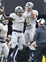 Blessed to receive A(n) ⭕️ffer To Further My Football & Academic Future At Vanderbilt University @VandyFootball @BrunswickFB @CoachGGrady @CoachSean_CAV @BWickPiratesDC @CoachBelker @Coach_Lezynski