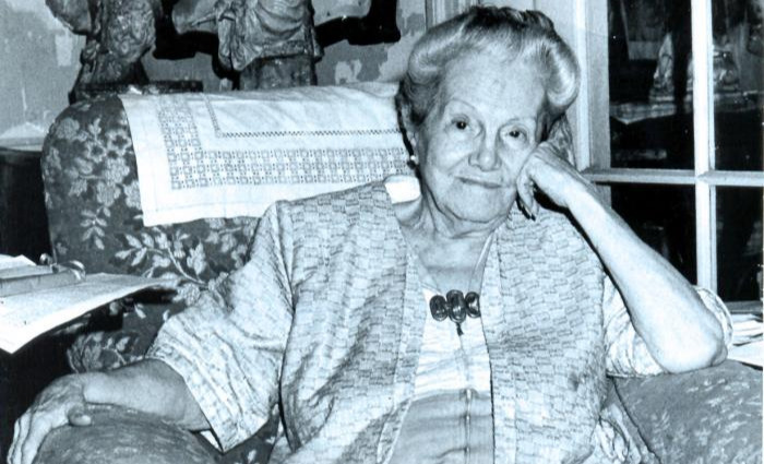 UNEAC_online's tweet image. A 27 años de su muerte, leer a Dulce María Loynaz sigue siendo sumergirse en un caudal musical, paciente, poderoso. Desde la #UNEAC celebramos este #27DeAbril su legado literario con la reseña Con el ritmo del agua, dedicada a su inmensa obra epistolar.
uneac.org.cu/secciones/con-…