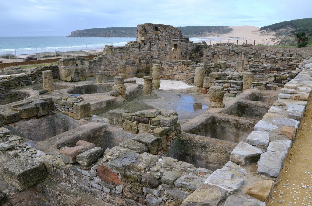 #RomanSiteSaturday - Baelo Claudia, an ancient Roman city lying on the shores of the Strait of Gibraltar in southern Spain. It was settled at the end of the 2nd century BC, and its history and subsequent development are closely associated with the salting industries and its…