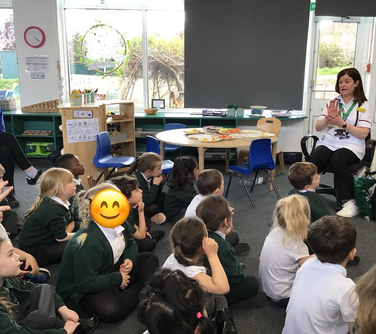 EYFS_BSA's tweet photo. FS2 were visited by another real-life superhero- Claire, a radiographer! She taught us all about how and why x-rays are taken. She showed us some interesting examples! @BrackensdaleS #aimhigh https://t.co/gZydQ0VR4L