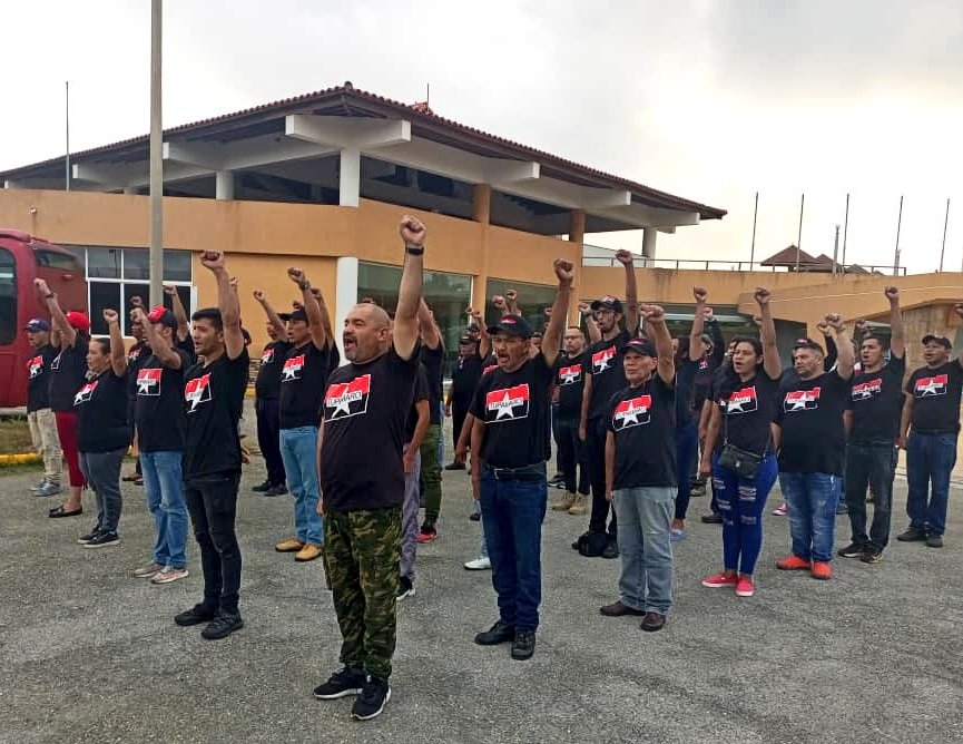 FIRMES ANTE LA PATRIA Día #03 Taller 'Método y Estilo', donde nuestra militancia con los estados Mayor de los Bloques y Dir. Nal. se preparan nuevamente para el intercambio de saberes y experiencias basados en la concepción del Hombre Nuevo y la Mujer Nueva @NicolasMaduro