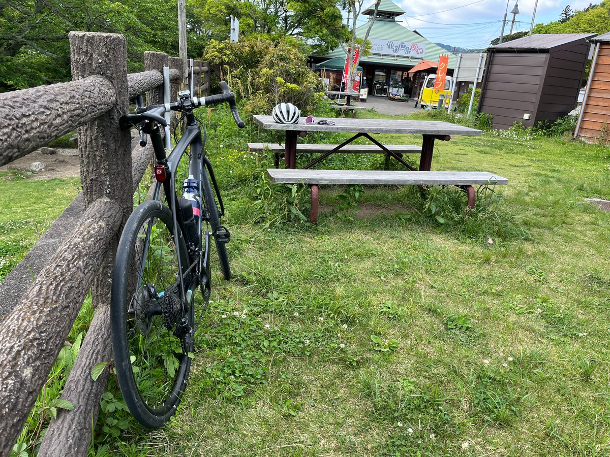 kjtweb's tweet photo. 久しぶりに中ノ島公園などなどなどライド。
とういか、マジ久しぶり自転車乗った。
この季節のライドは、気持ちいいですね。
#ロードバイク #ライド #TREK #DOMANE #RAPHA #RIDEFUKUOKA #RIDE #ROADBIKE #CYCLING #CYCLINGPHOTOS #トレック #ドマーネ  #ライド #サイクリング #ロードバイクのある風景 https://t.co/bWaZuRwlBy