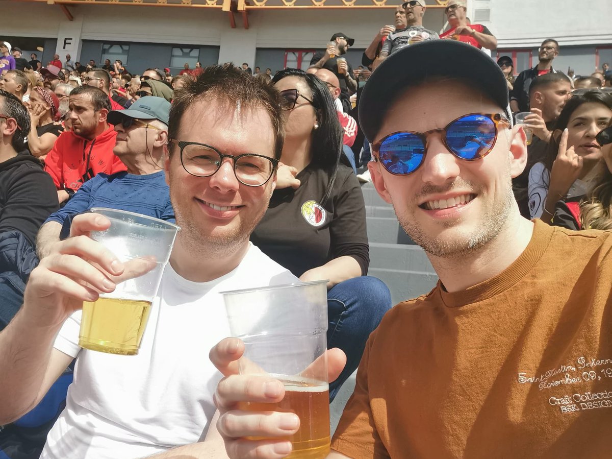 🇲🇹 Presenter Lee & Producer Tom are in with the Ħamrun Spartans fans this afternoon. Tifos, beer showers, great support & intense sunshine - Maltese football has already won our hearts!