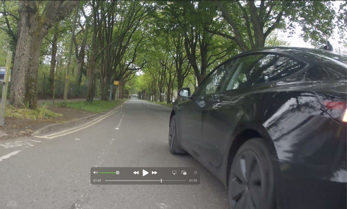 Northfieldcycl1's tweet photo. Thought @Tesla had the most advanced collision avoidance system fitted, with billions of dollars invested in it??? Missed me by inches, on a quiet dual carriageway this morning #reported #lickey #birmingham I'm assuming Tesla drivers used to drive Audi's or BMW's? https://t.co/KkUyajiiPC