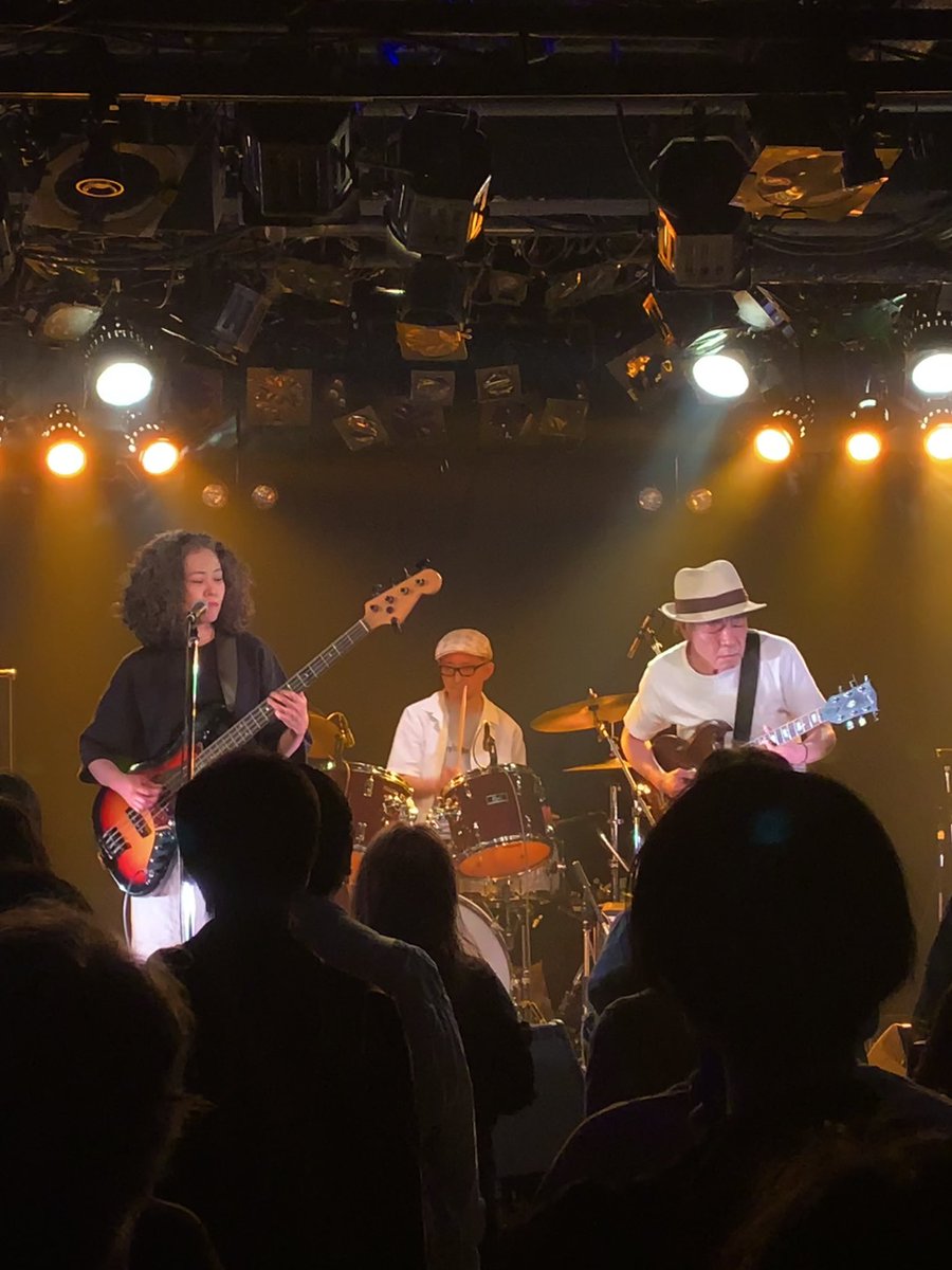 myao_my1's tweet image. #charmyLive

今日のsugar plant Live✨
ツインキーボードで新曲も良かった
心が浄化するような音の世界
ほんとカッコいい🎶

blue submarine

youtu.be/Coz_CrBwwtE?si…

#sugarplant
#PennyArcade