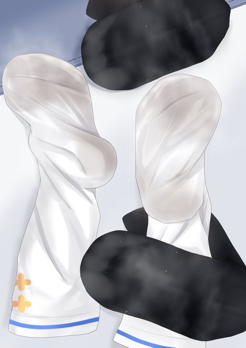 ノノミとハナコから誕生日プレゼント?
えーっと、。プレゼントの中身は何かな〜?
、、、、、っ!!? 