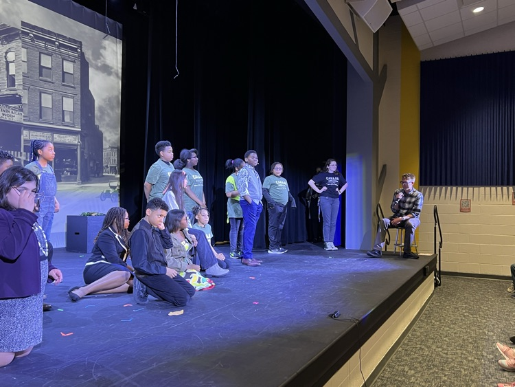 BRCCSD180's tweet photo. Another wonderful performance by our cast and crew last night. And a fantastic Talk Back with playwright Barry Weber!! Thank you all who came out to help us make memories! Special thanks to Dr Kyle, Mrs Frankel and Mr Hernandez for their support, too! https://t.co/Vr1BtHiSxI